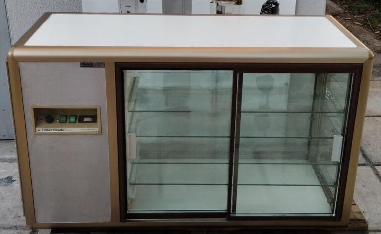 Βιτρίνα Συντήρησης Επιτραπέζια – 118 x 50 x 72 cm – TECFRIGO