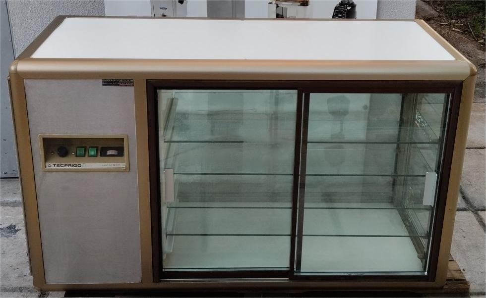 Βιτρίνα Συντήρησης Επιτραπέζια – 118 x 50 x 72 cm – TECFRIGO